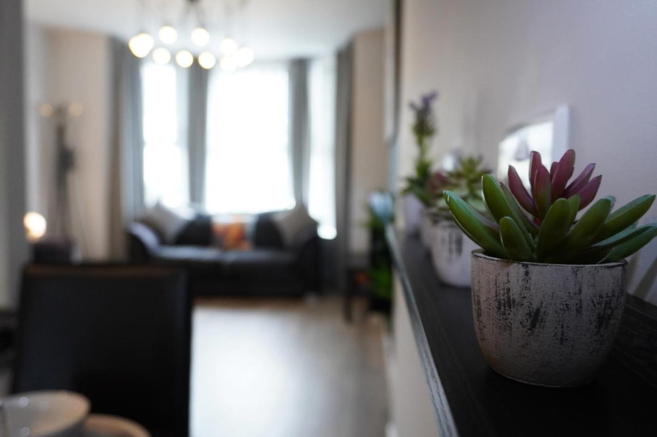 Vip Church Street Apartment Портадаун Екстериор снимка